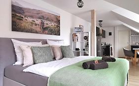 Fynbos Studio Dg In Der Altstadt, Frauenkirchenblick, Parkplatz